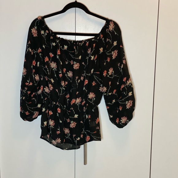 Floral off shoulder chiffon blouse - Picture 1 of 3